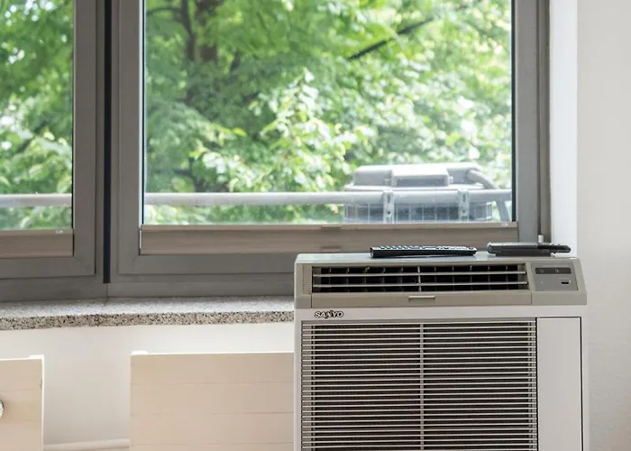 Bright & Spacious Apartman