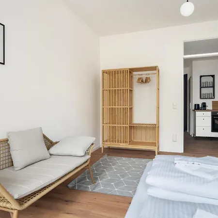 Bright & Spacious Lejlighed Berlin